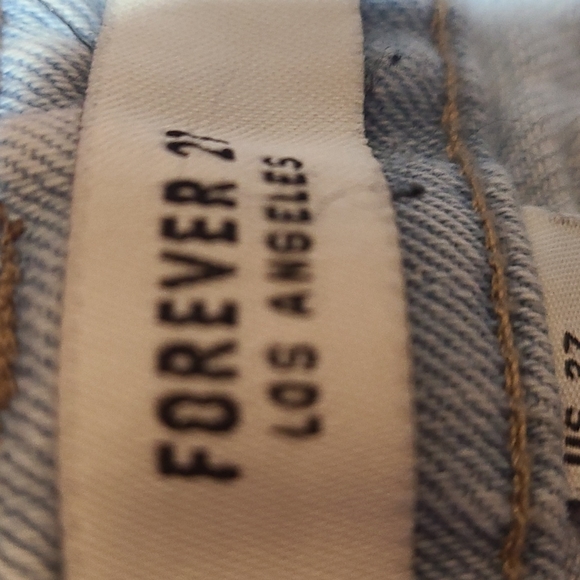 Cute Pair Of Shorts - Picture 4 of 5